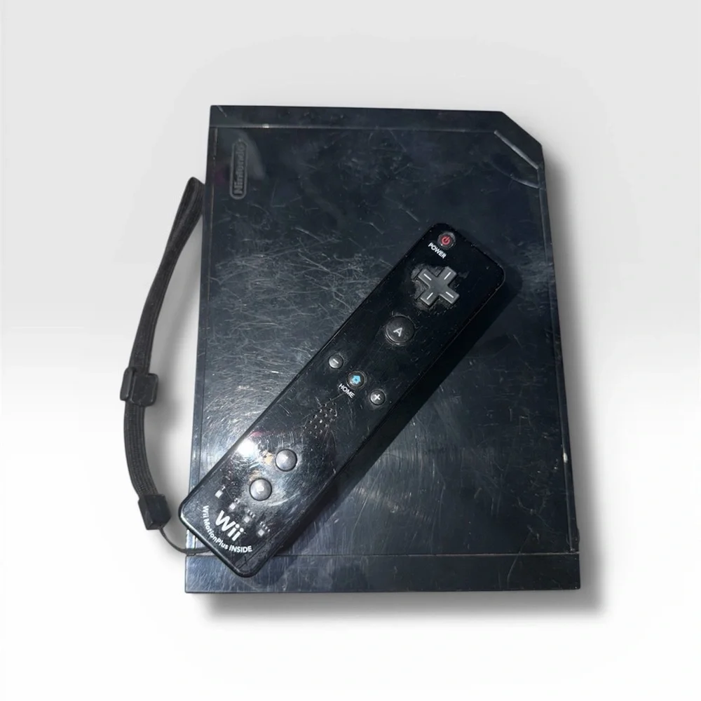 Nintendo Wii Console with Black Remote